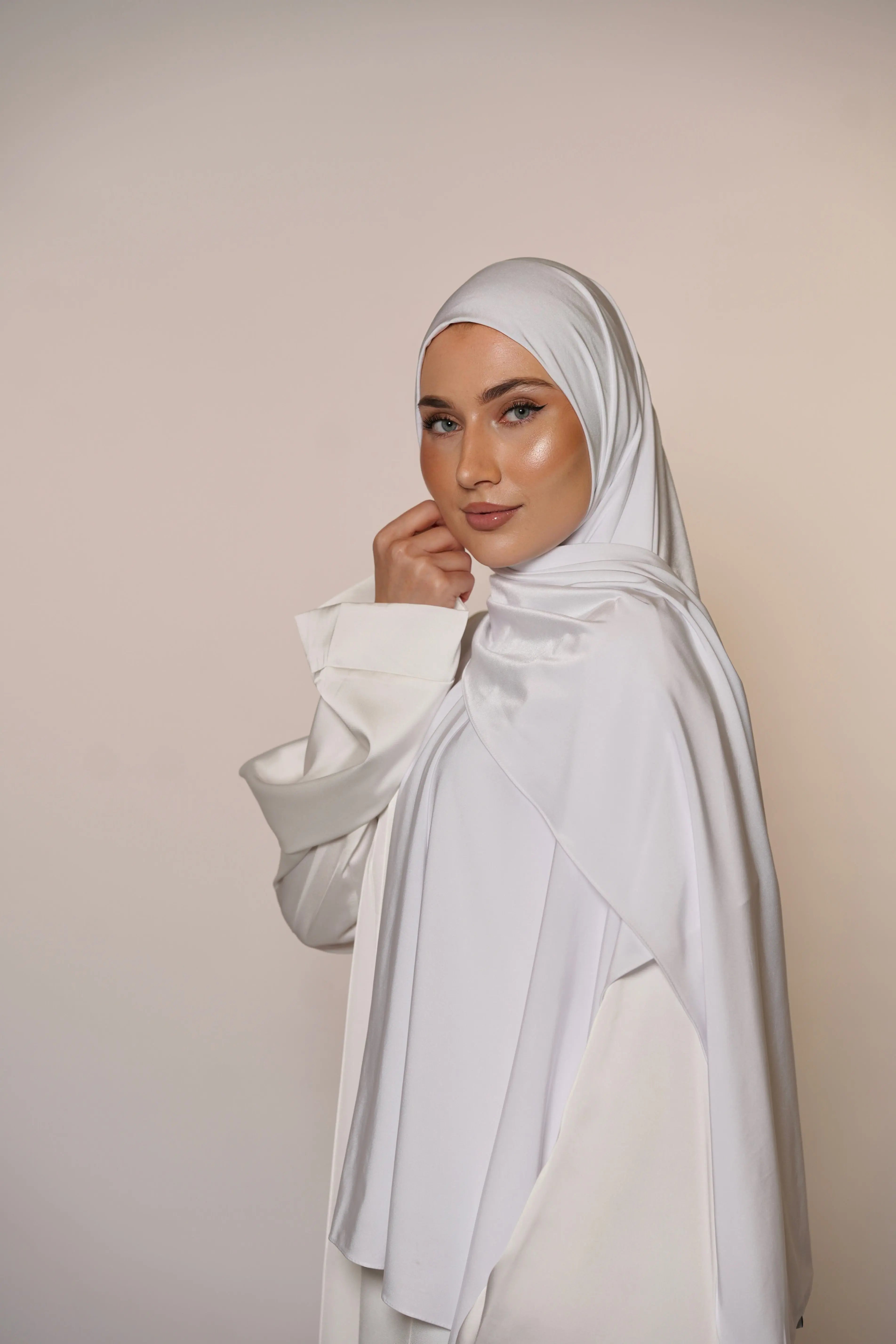Satin Premium Jersey - white Losyana.Shop