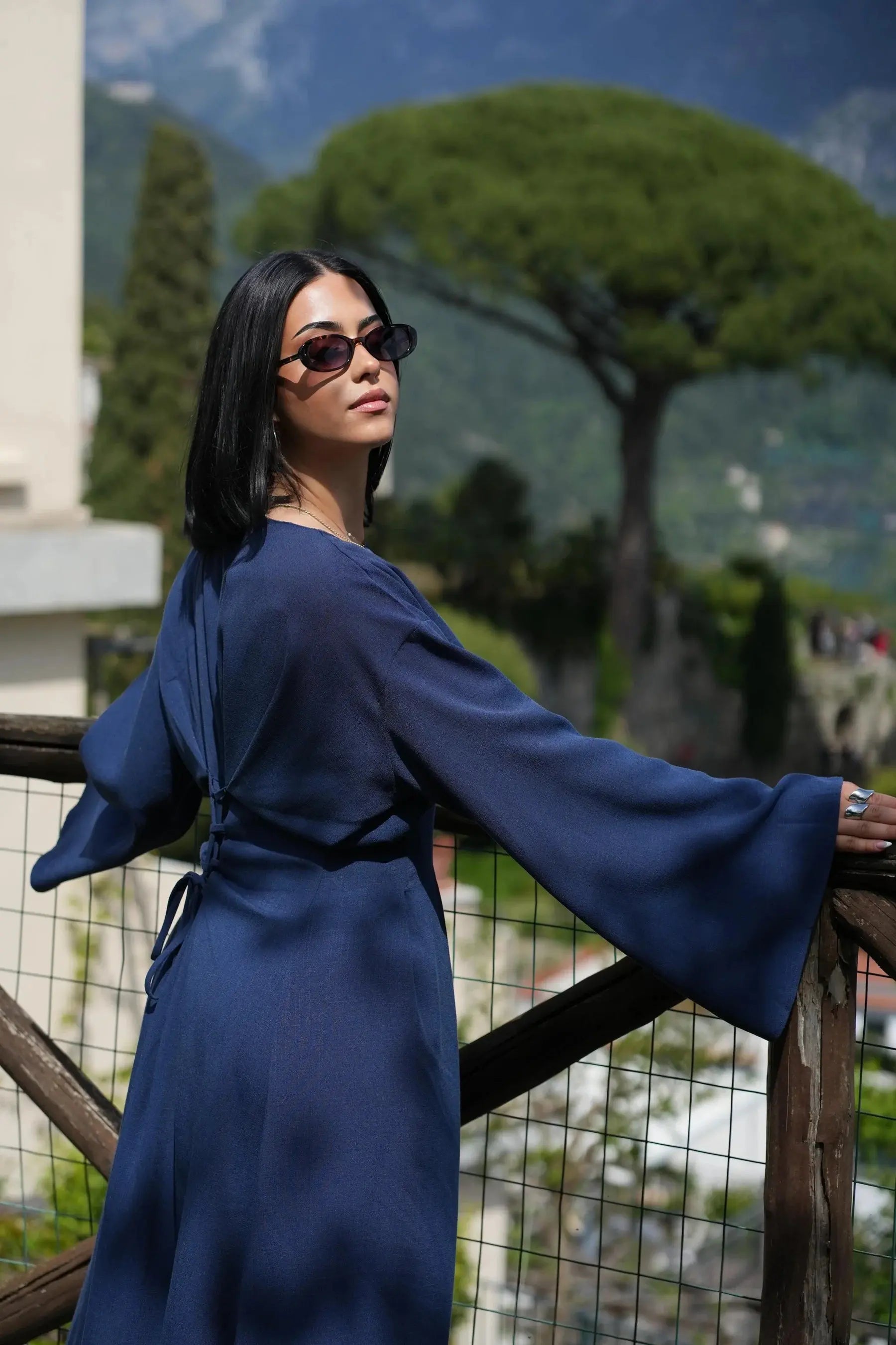 LA BALLEZA CORSET DRESS - NAVY Losyana.nl