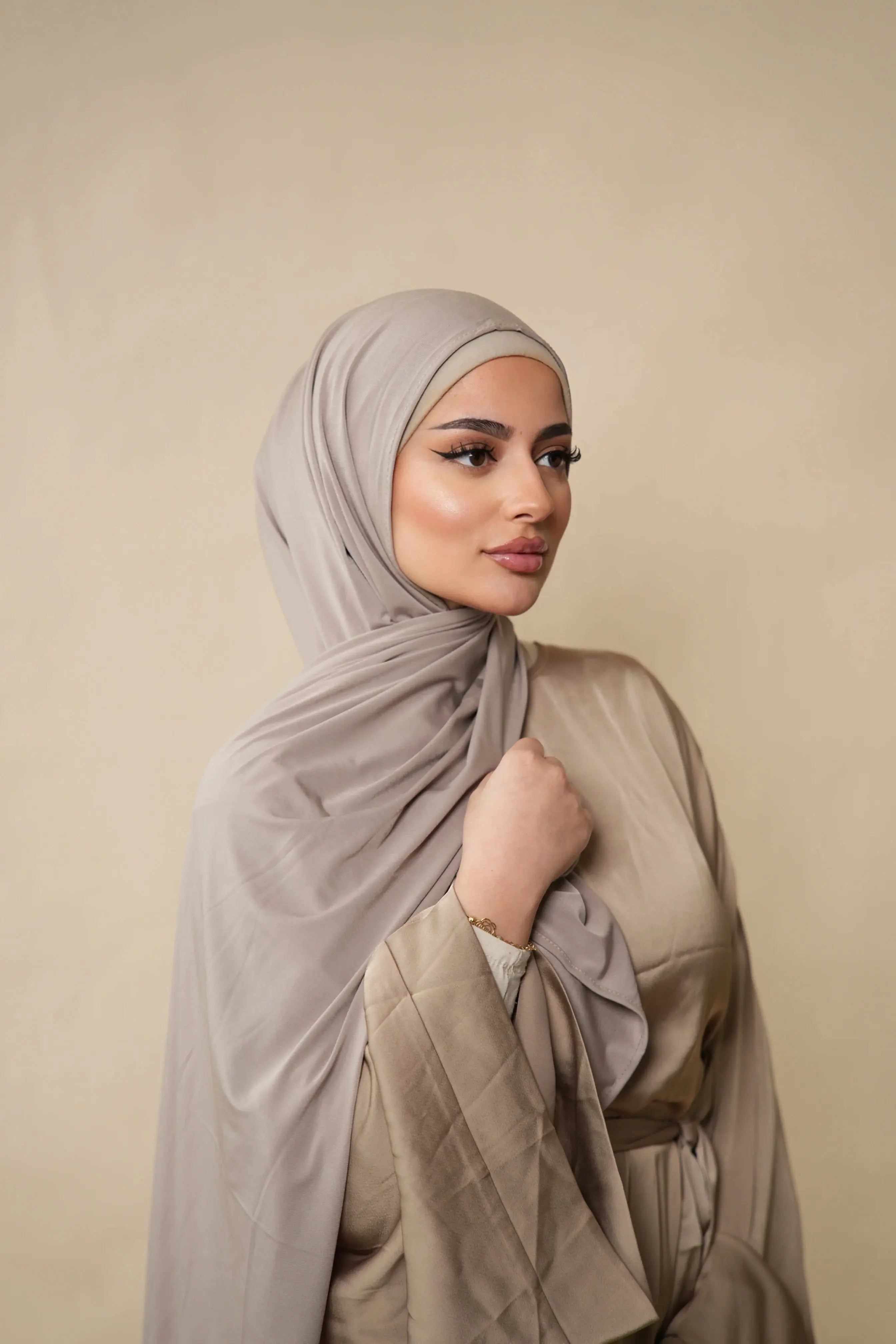 Premium Jersey to go - ashy beige Losyana