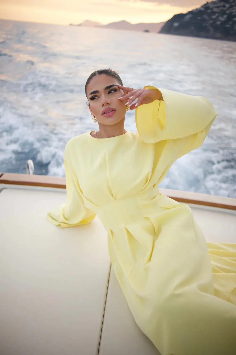 LA BALLEZA CORSET DRESS - LEMON Losyana.nl