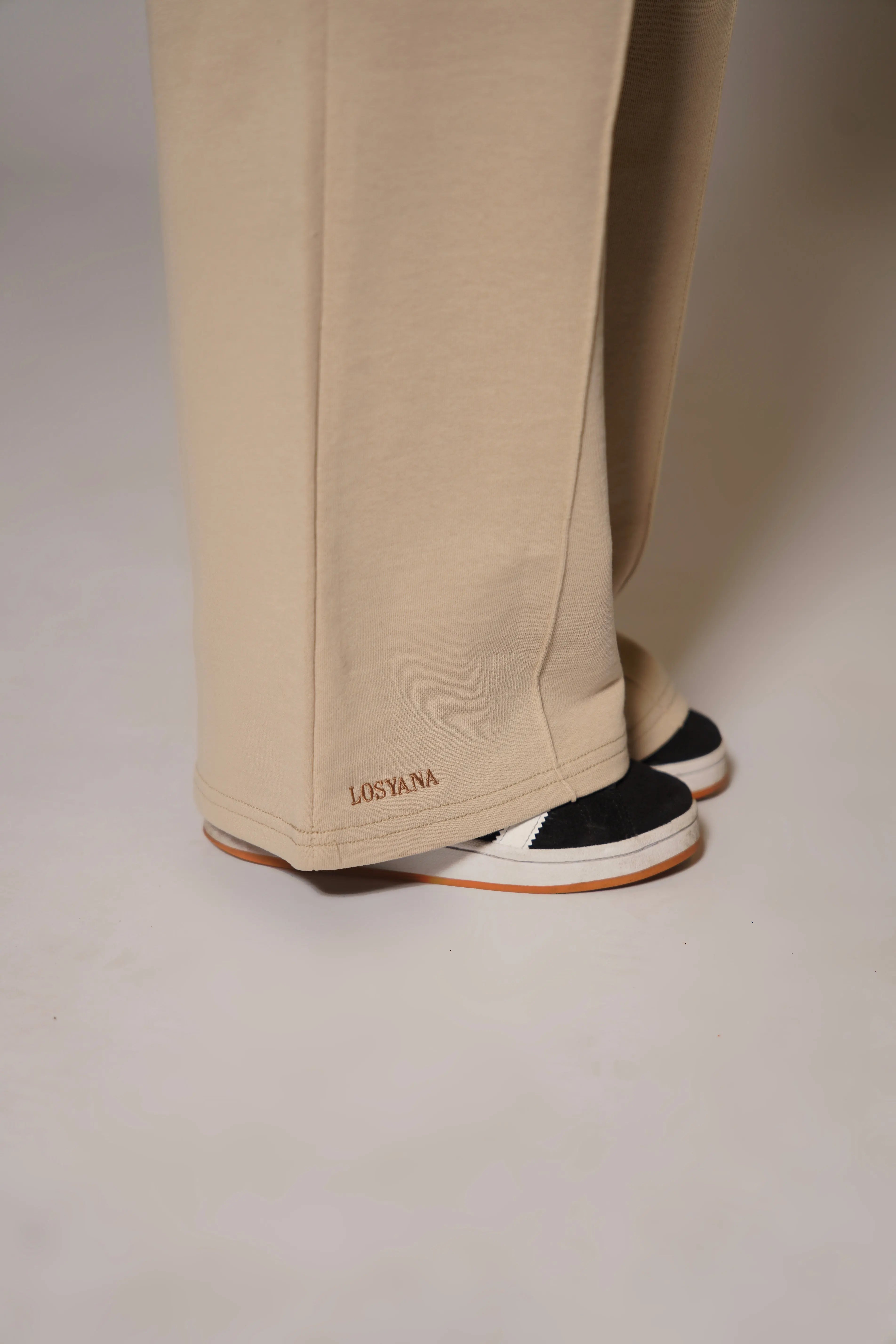 Lounge and Gym set - light beige Losyana.Shop