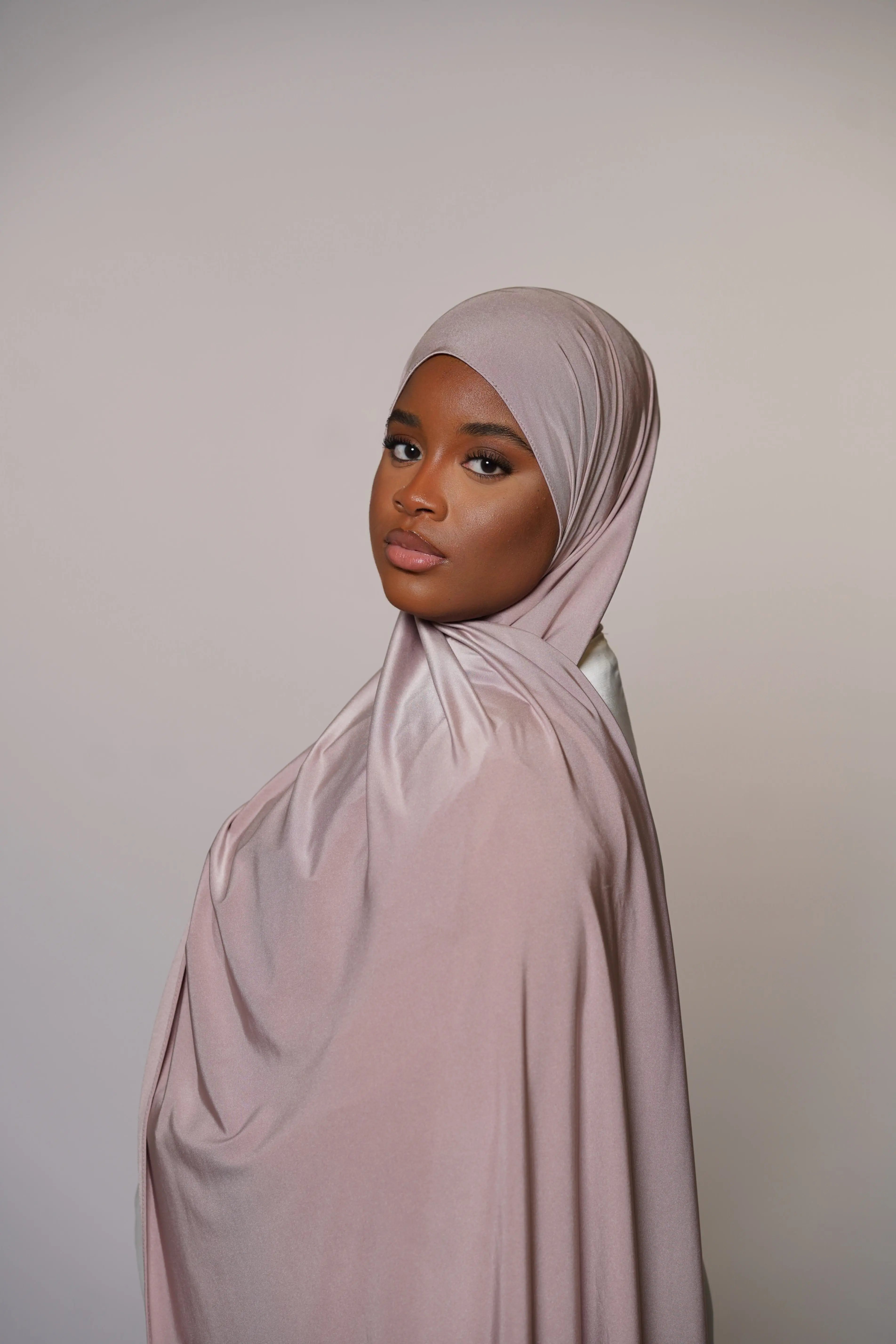 Satin Premium Jersey - amiraa rose Losyana.Shop