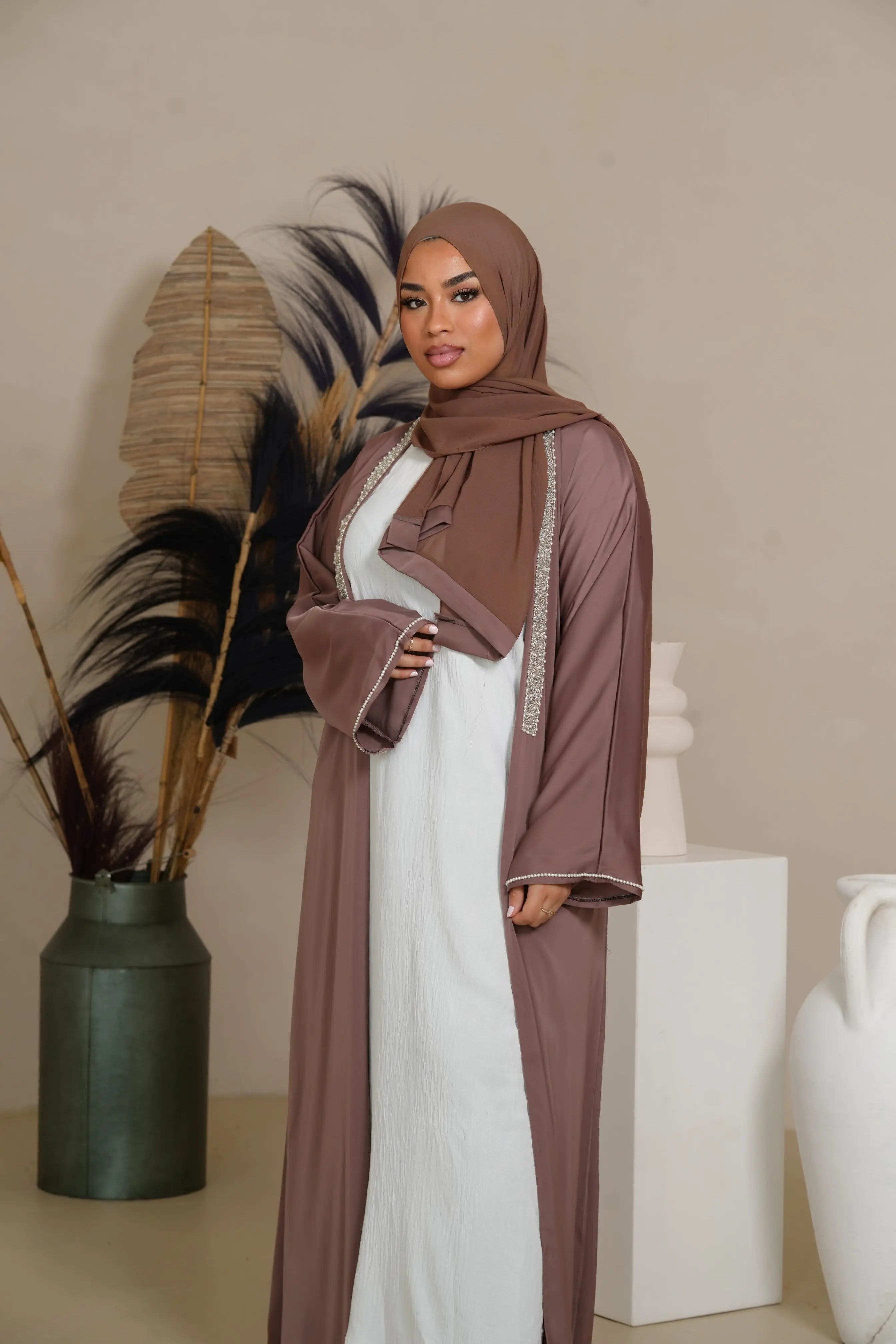 Pearl Stroke Abaya - Velvet Losyana.Shop