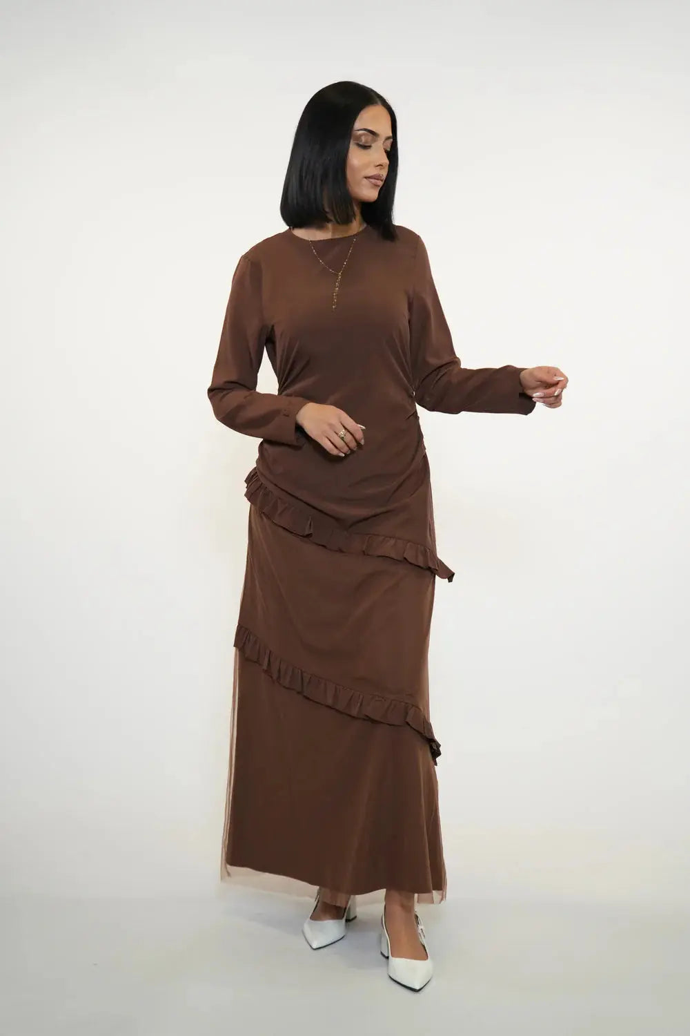 ROMANCE RUFFLE DRESS - ESPRESSO Losyana.nl