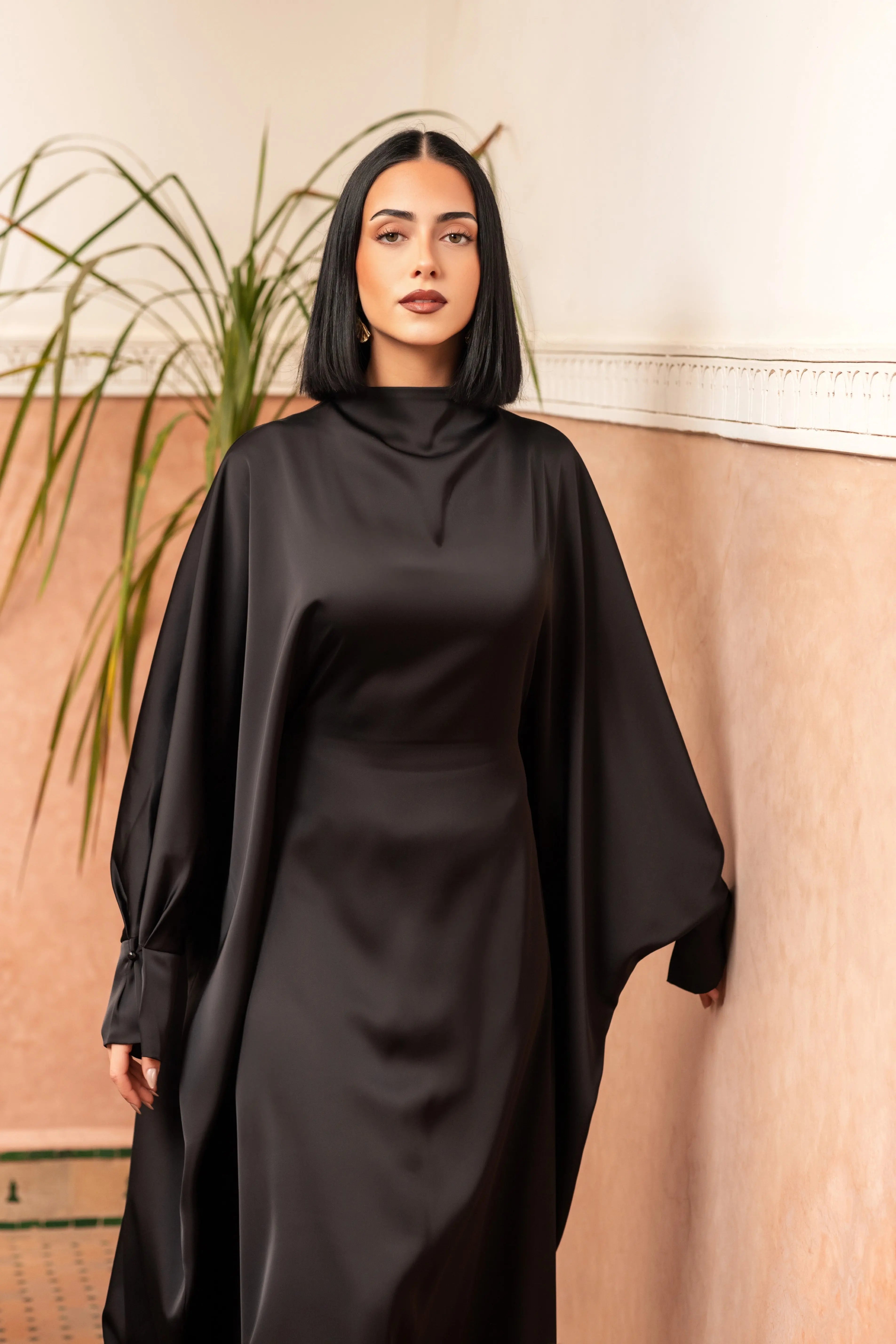 arabian satin abaya - black