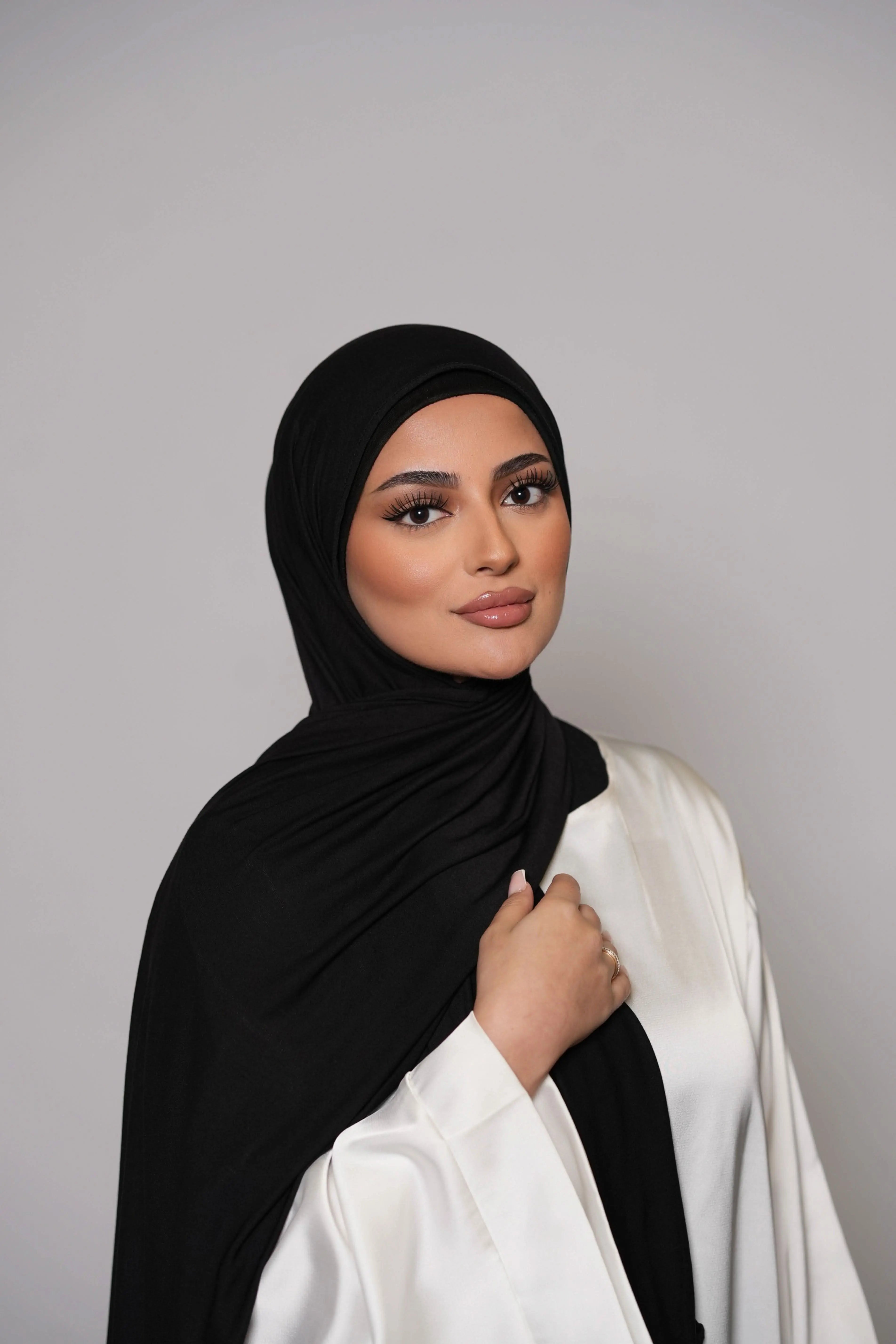 Vela Jersey - Black - Losyana.Shop