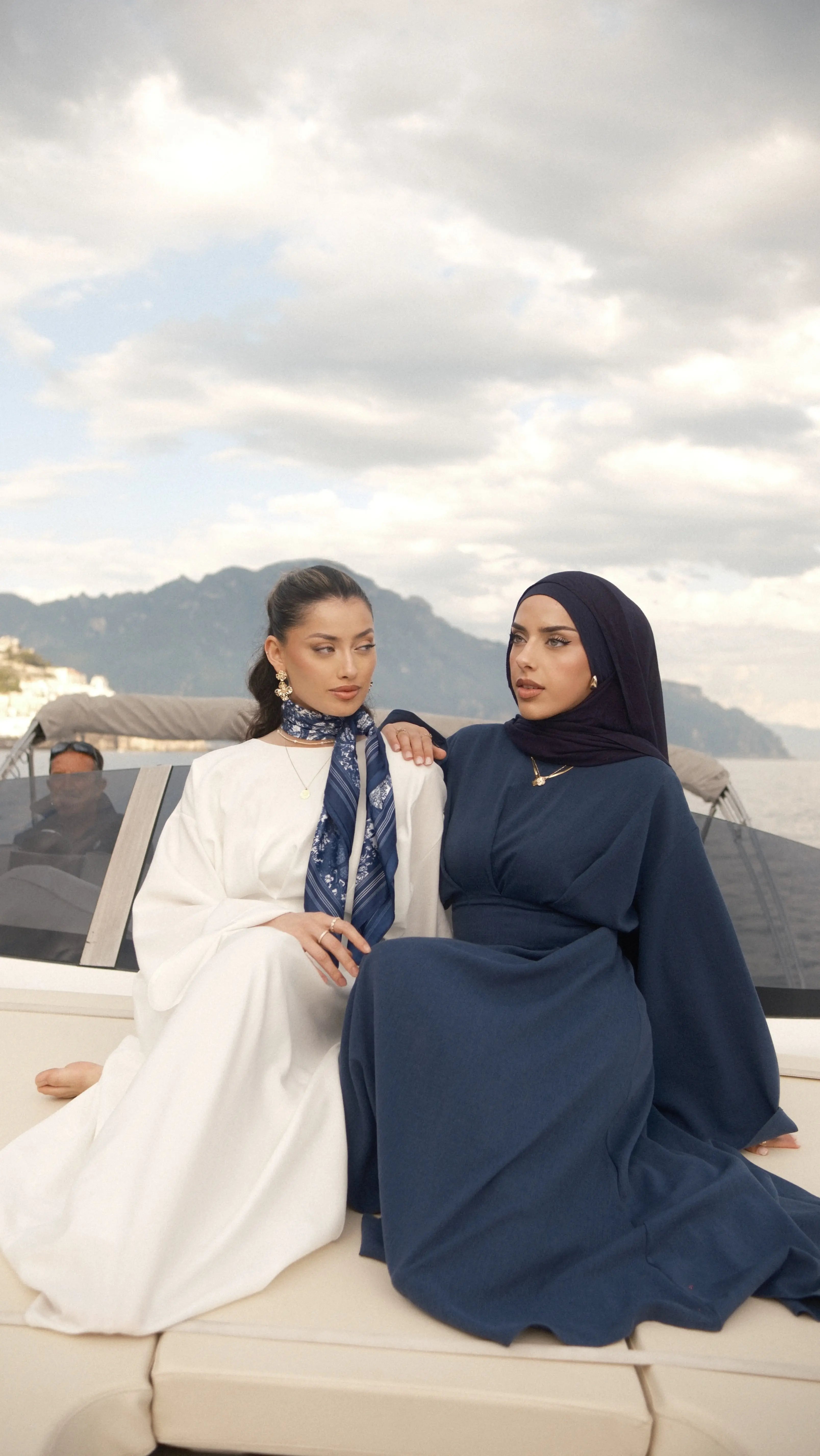 LA BALLEZA CORSET DRESS - WHITE Losyana.Shop