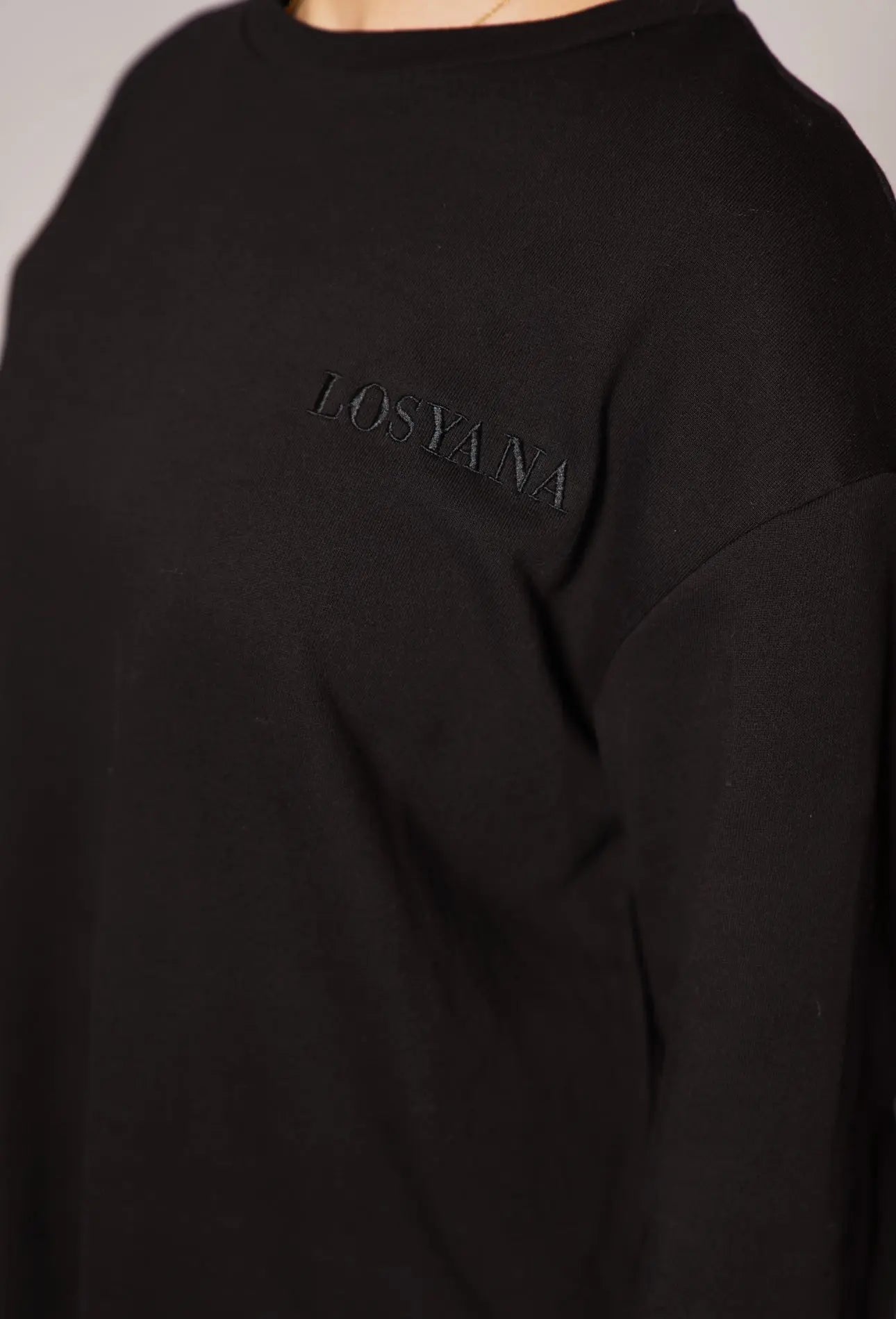 Lounge and Gym set - black Losyana.Shop