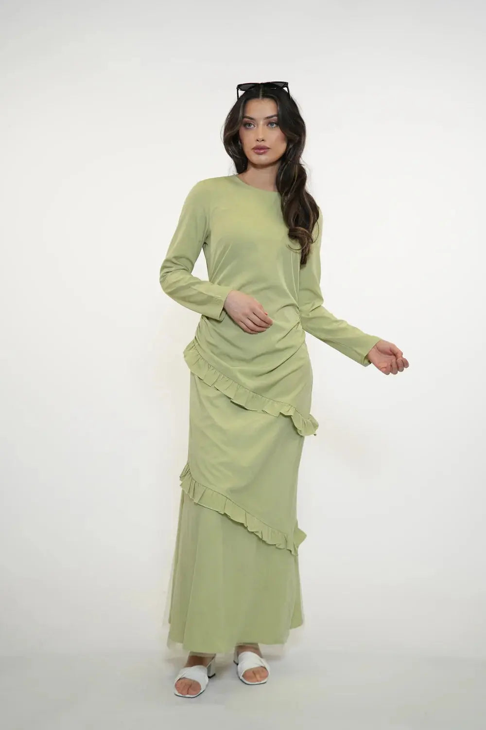 ROMANCE RUFFLE DRESS - MATCHA Losyana.nl