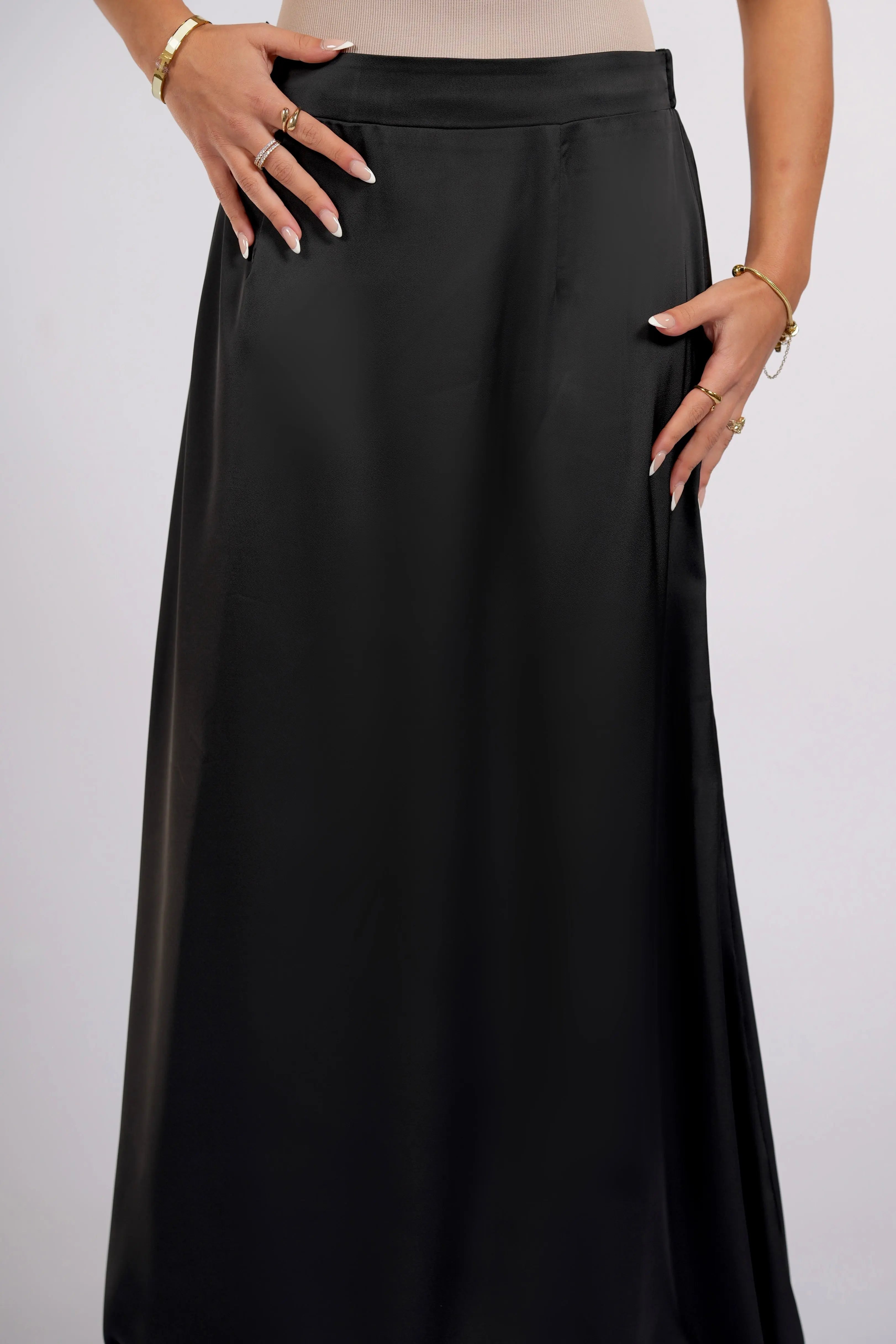 satin silk skirt - black Losyana.Shop
