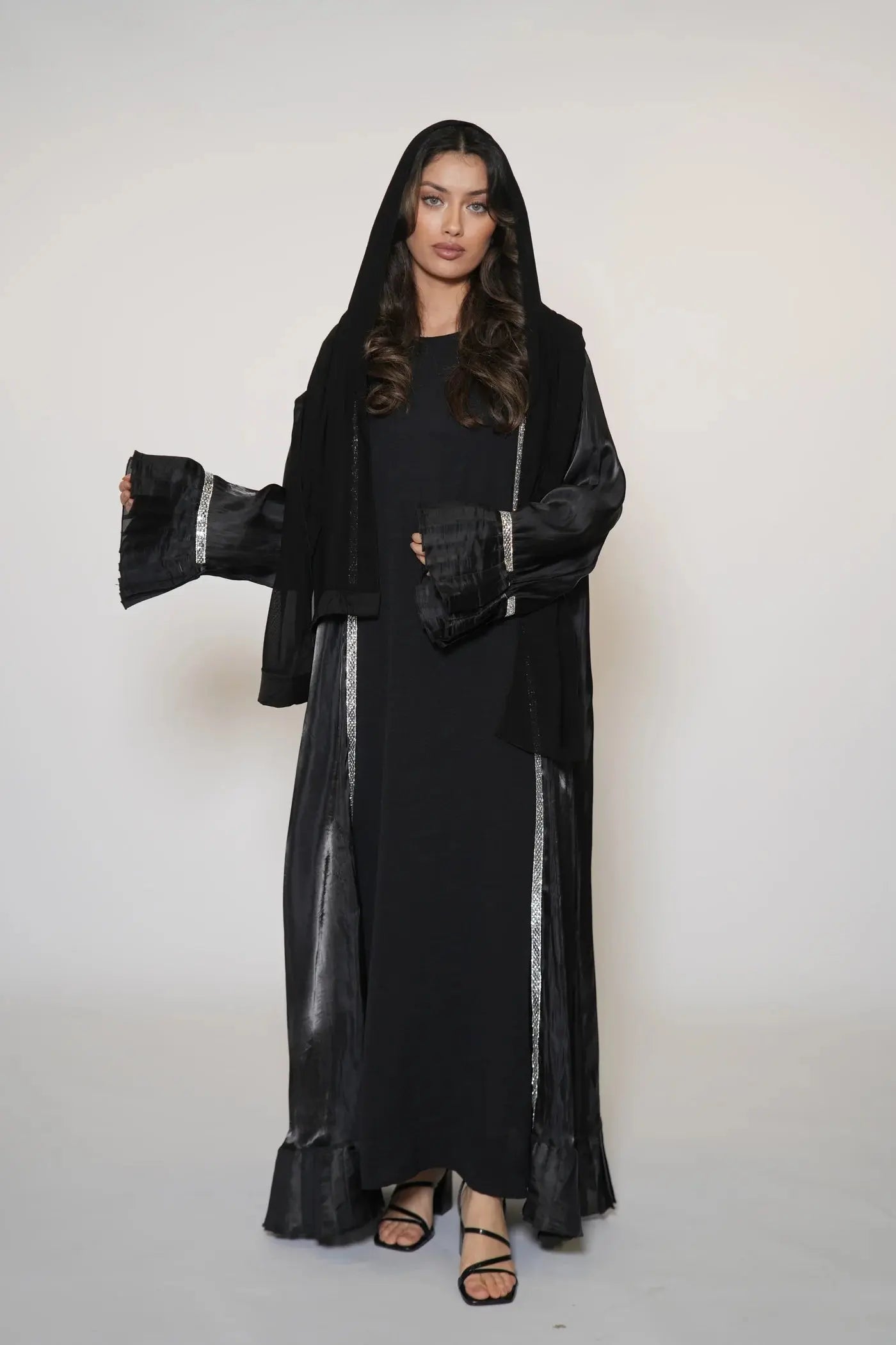Emirate abaya - black Losyana.Shop