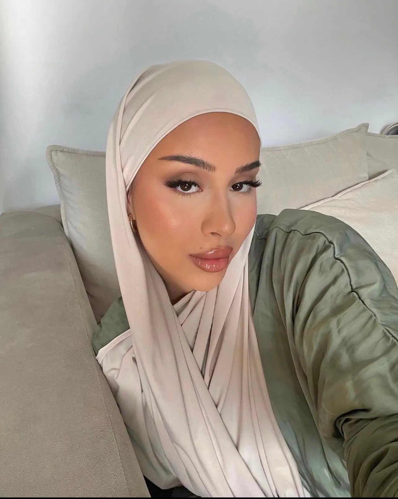 Jersey - light beige Losyana.Shop