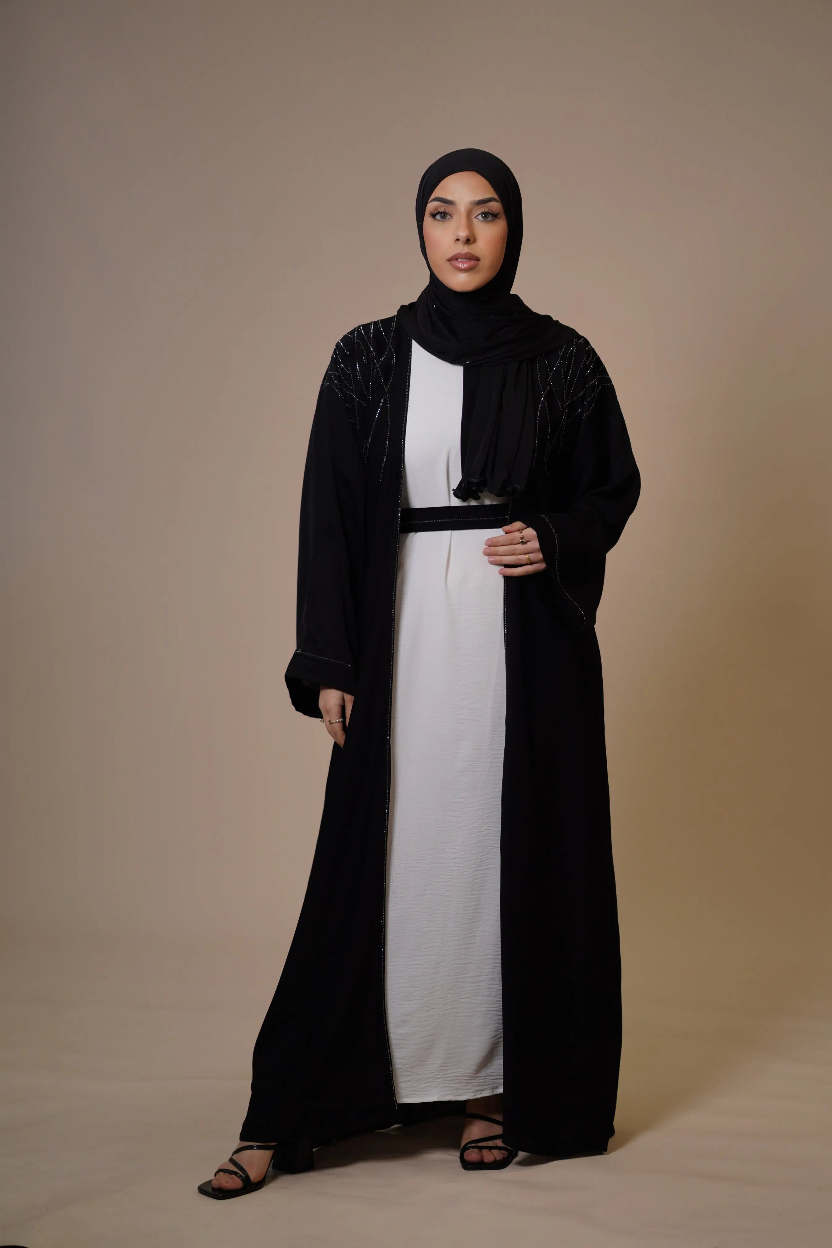 Emirate abaya- black Losyana.Shop
